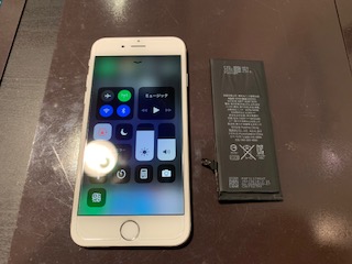 寒い冬でも充電の減りが気にならない！　iPhone6バッテリー交換＜伊丹市よりお越しのお客様＞