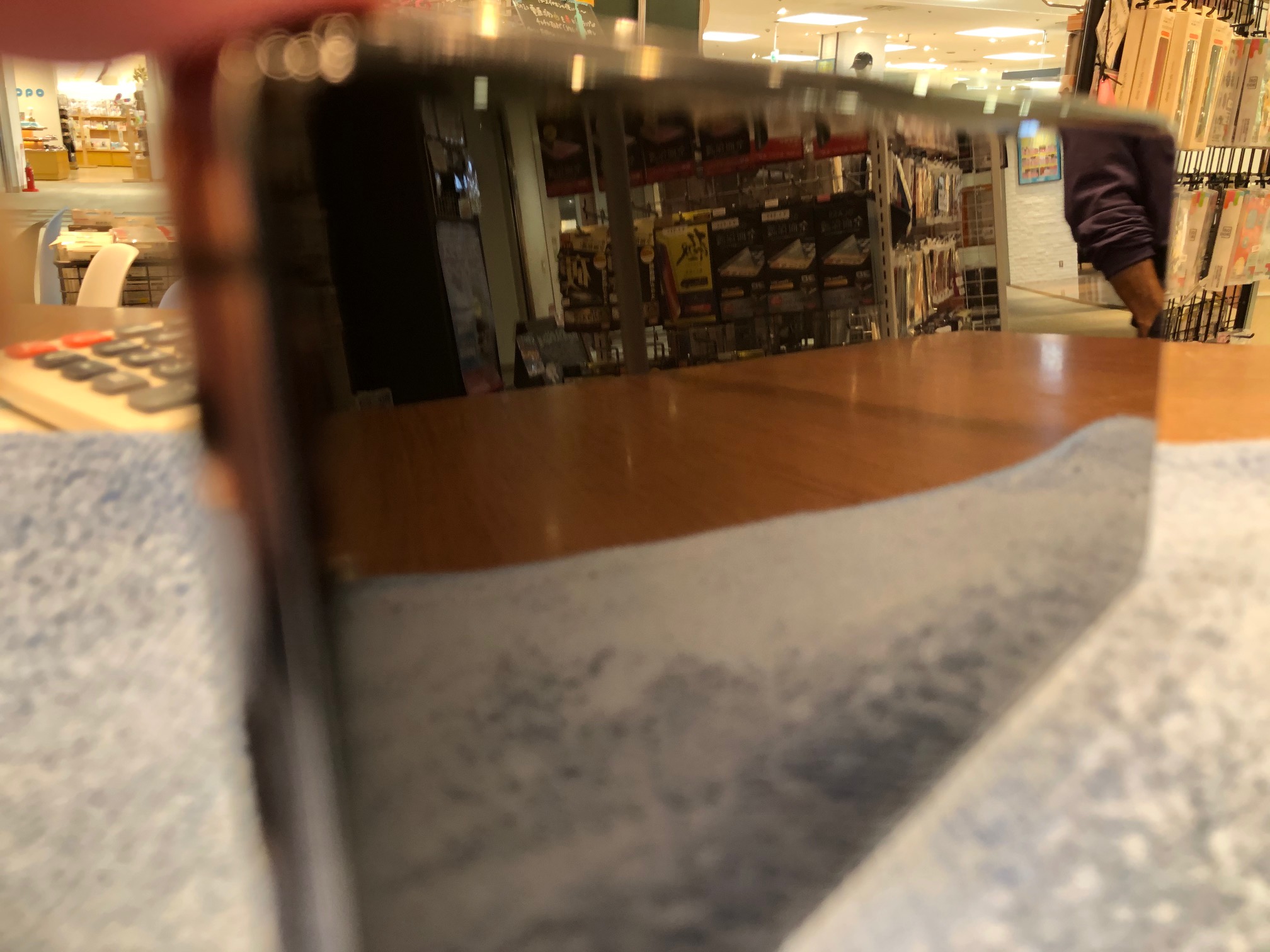 ガラスコーティング実施中　【 尼崎・塚口・スマホガラスコーティング 】