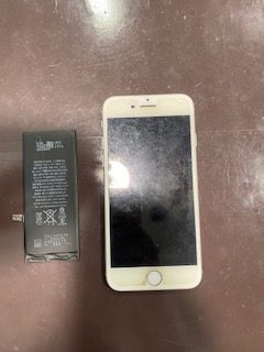 iPhone7バッテリー交換　伊丹市よりご来店　ｙ