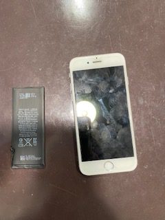 iPhone6sバッテリー交換　伊丹市よりご来店　ｙ