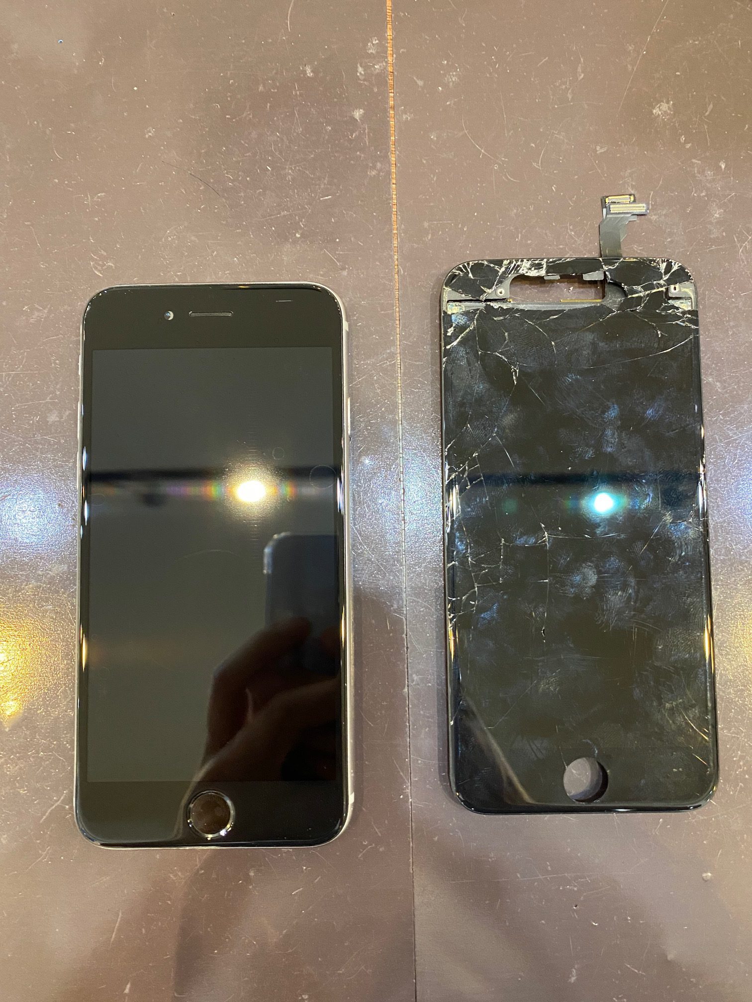 iPhone画面交換　伊丹市よりご来店　ｙ