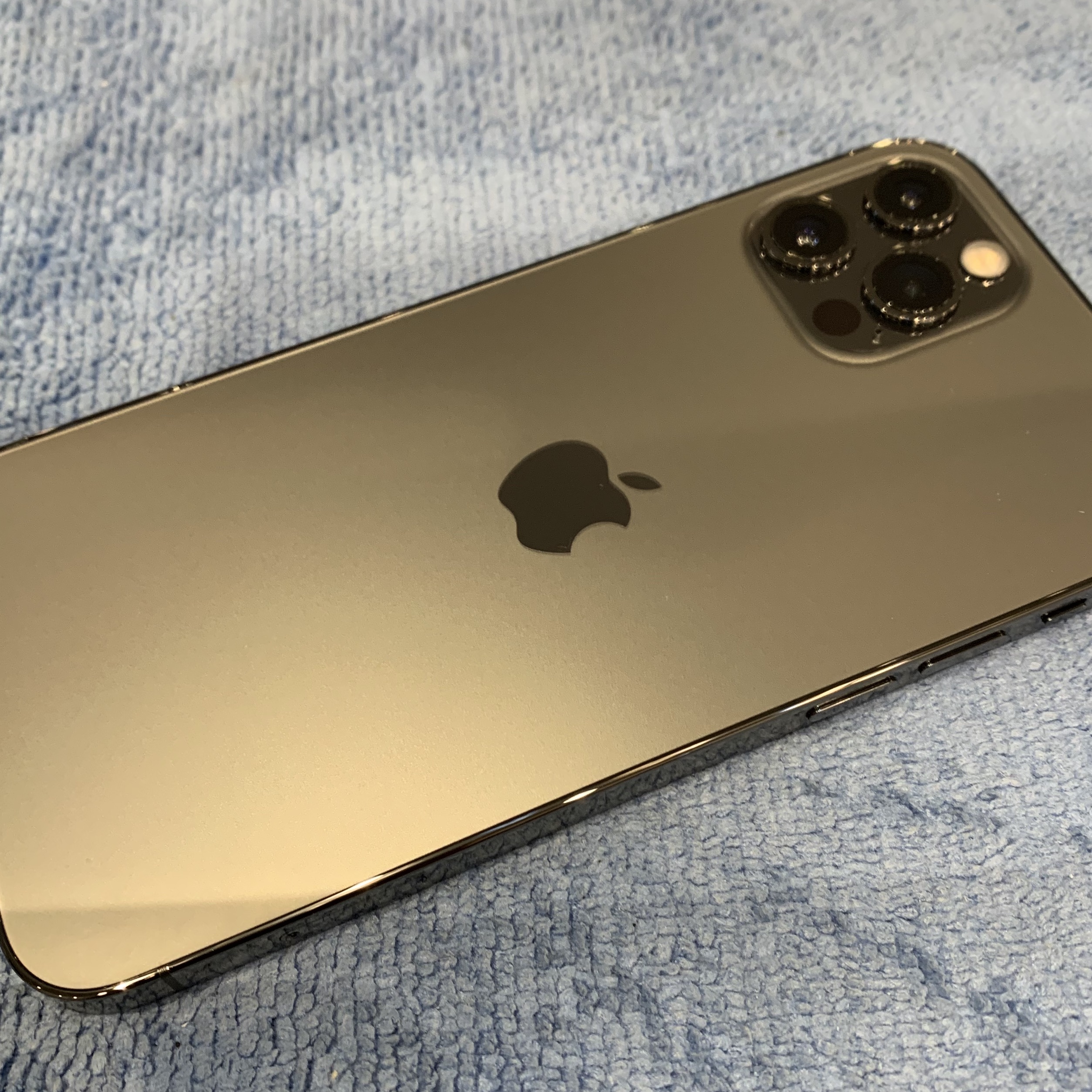 iPhone　豆知識　ダークモード