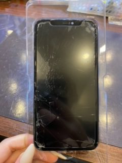 iPhoneＸ　画面交換　尼崎市よりご来店