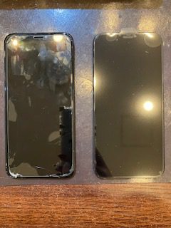 iPhone11　【画面交換】　伊丹市からお越しのお客様