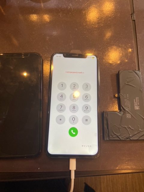 iPhoneⅩS　画面・バッテリー交換　伊丹市よりご来店のお客様