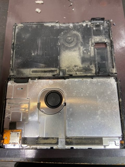 NintendoSwitch　高温スリープ内部メンテナンス　伊丹市よりご来店のお客様