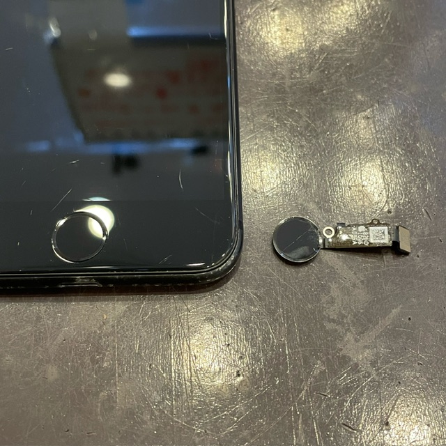 iPhoneSE2　ホームボタン修理　尼崎市よりご来店のお客さま