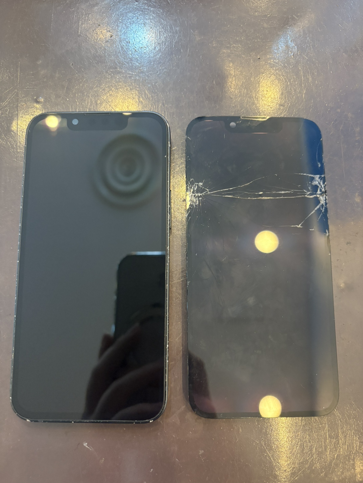【つかしん店】iPhone13mini 画面交換 【尼崎市よりお越しのお客様】