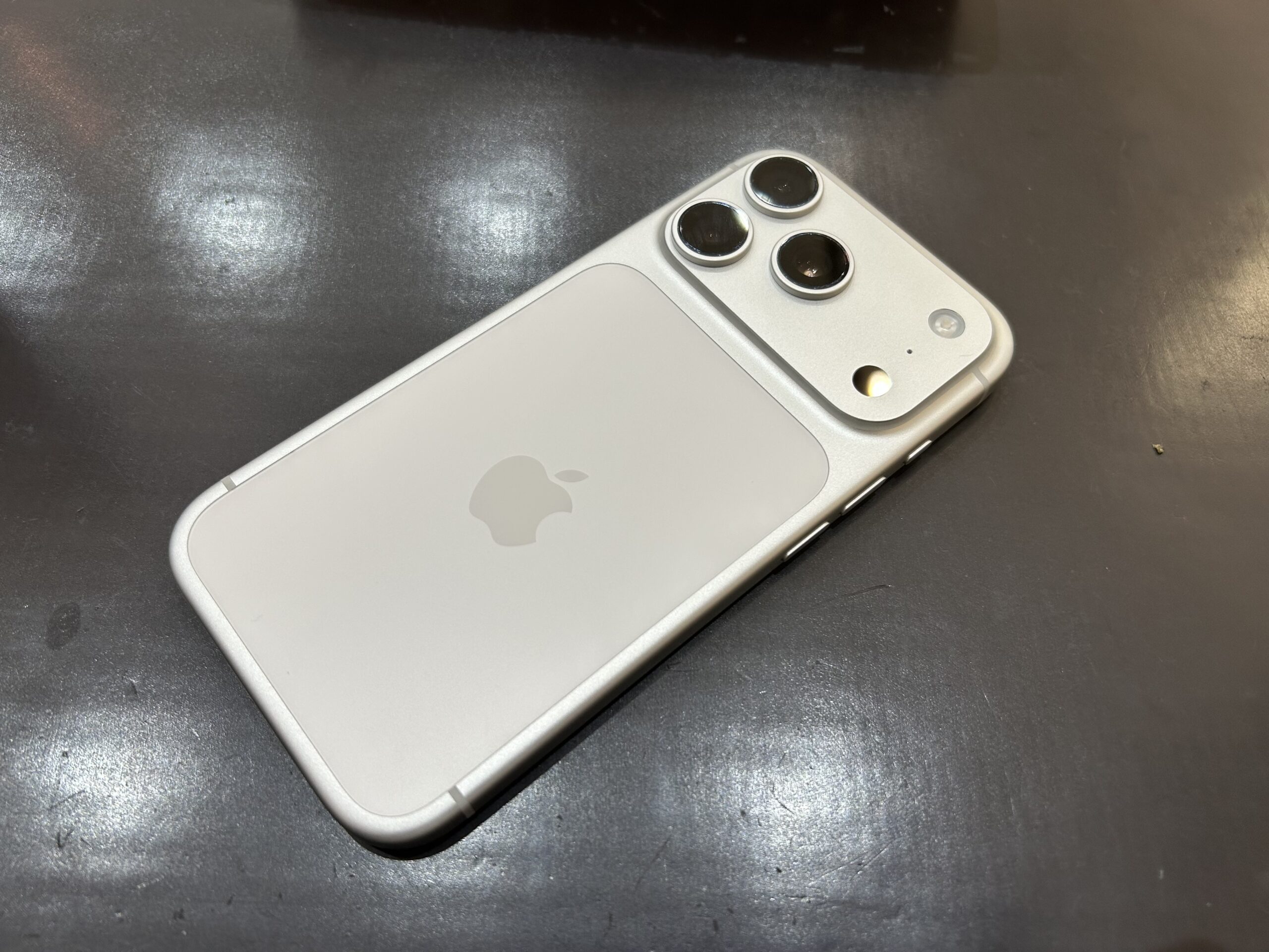 鶴見区エリア・画面、背面割れ防止ならガラスコーティング！ | iPhone
