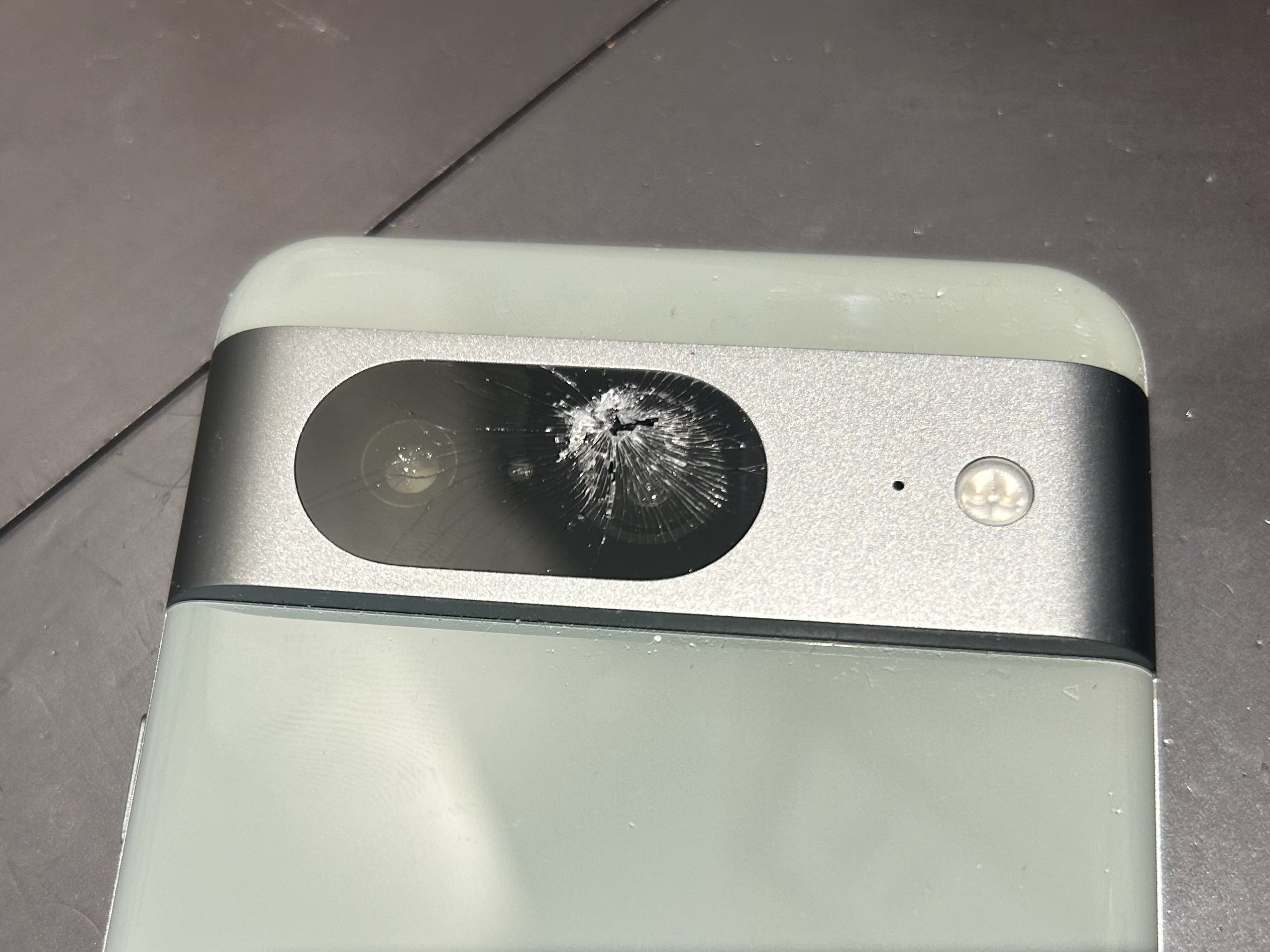 鶴見区エリア・画面、背面割れ防止ならガラスコーティング！ | iPhone