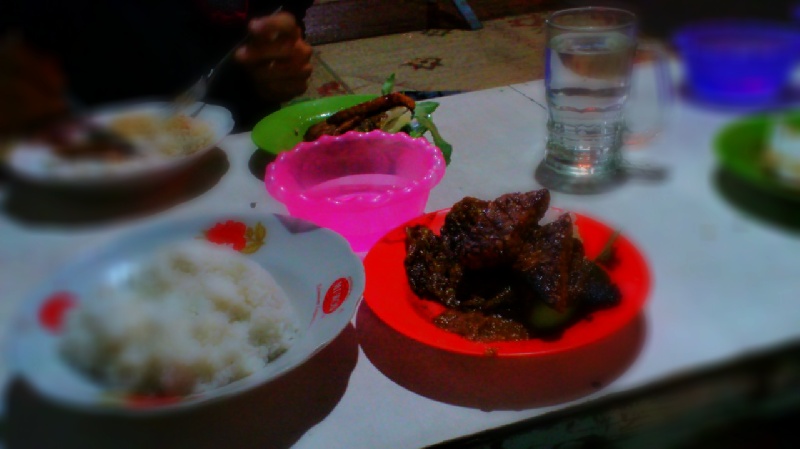Itu karena memang banyak kata dalam bahasa inggris yang ejaannya beda tipis satu sama lain dan berpotensi an memicu salah lihat, dan salah pakai . Lesehan Lampu Merah Uin Makan Malam Hello World