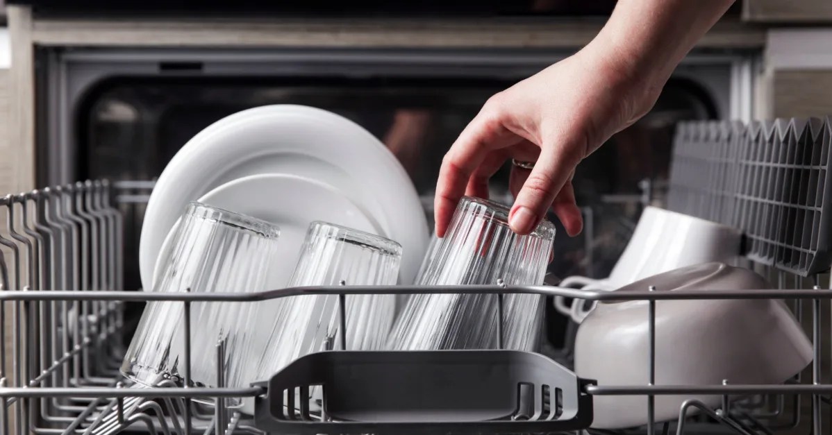 Best Dishwashers Under $1000 – Top Affordable and Reliable Models