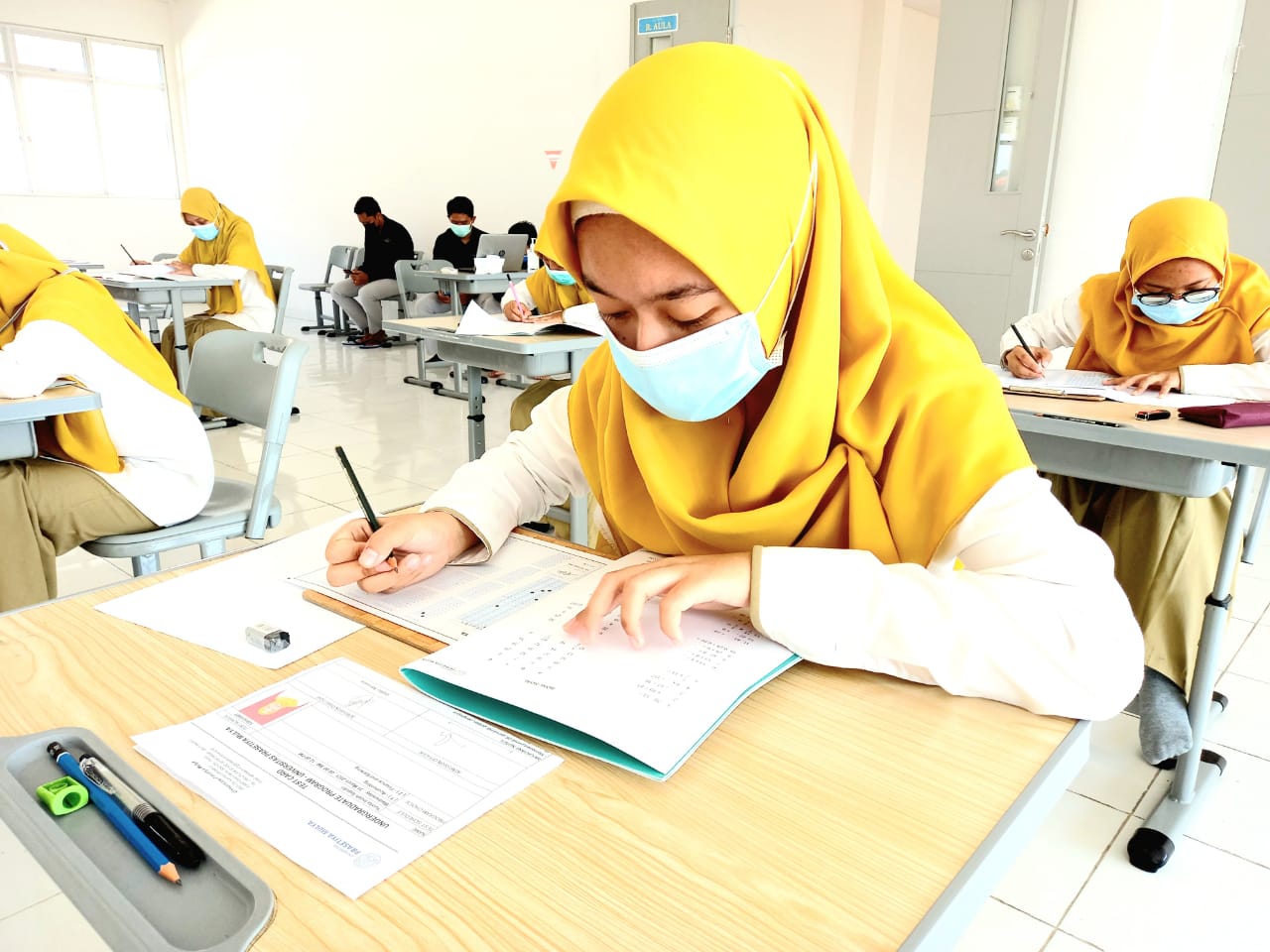 Beasiswa SMA Unggulan CT Arsa: Kunci Pendidikan Elite & Masa Depan Cemerlangmu!