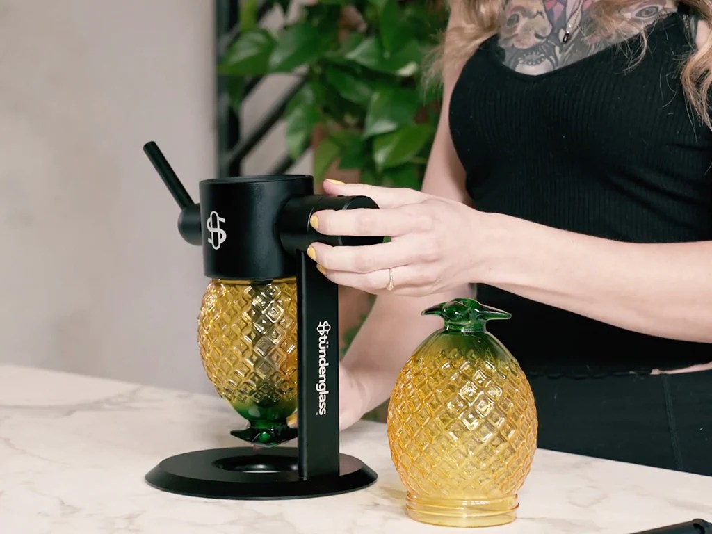stunsenglass glass pineapple gravity infuser