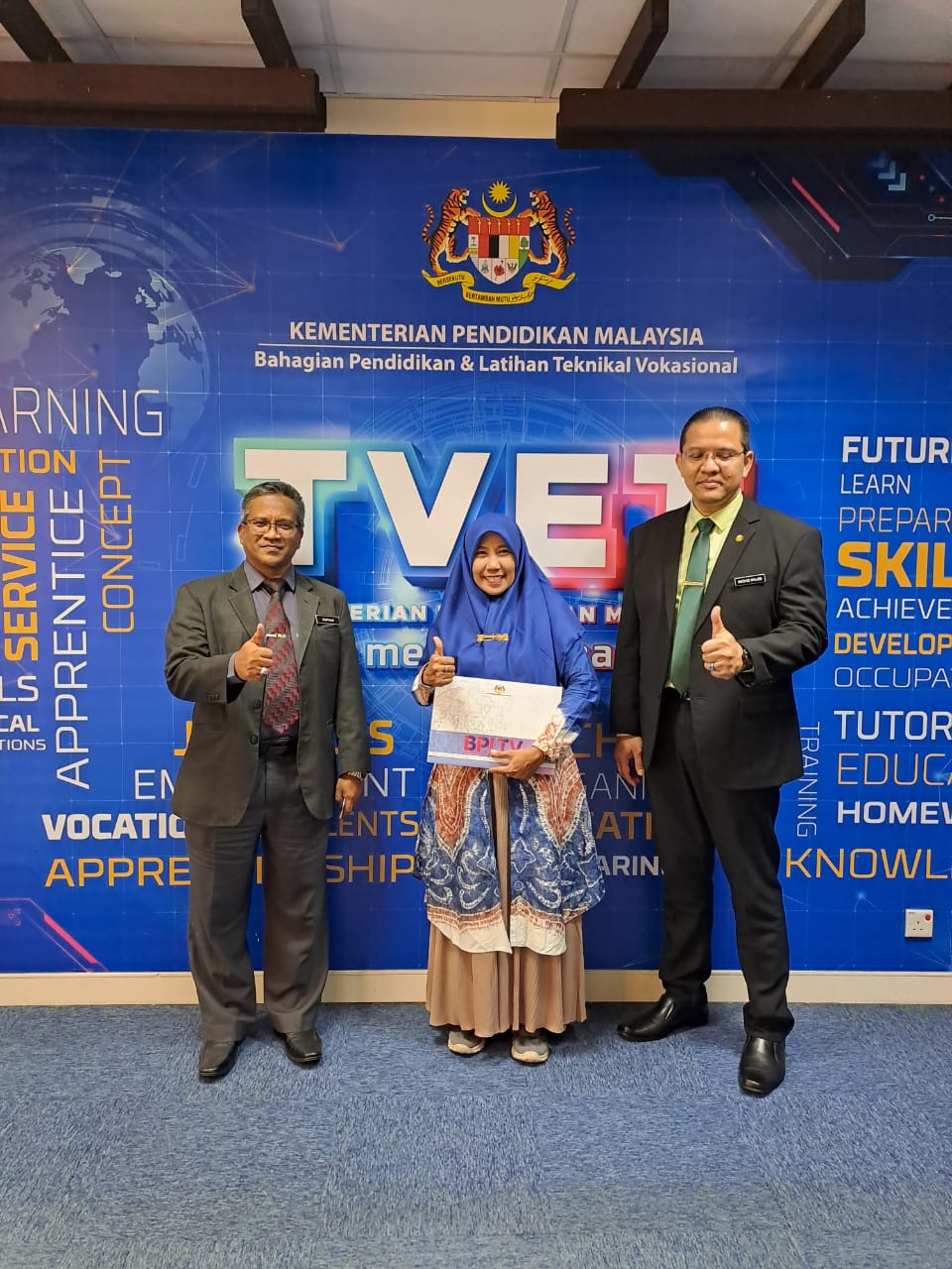 Read more about the article SMK MUHAMMADIYAH 2 BANJARMASIN MENDAPATKAN PENGHARGAAN KOLEJ VOKASIONAL KEMENTRIAN PENDIDIKAN MALAYSIA