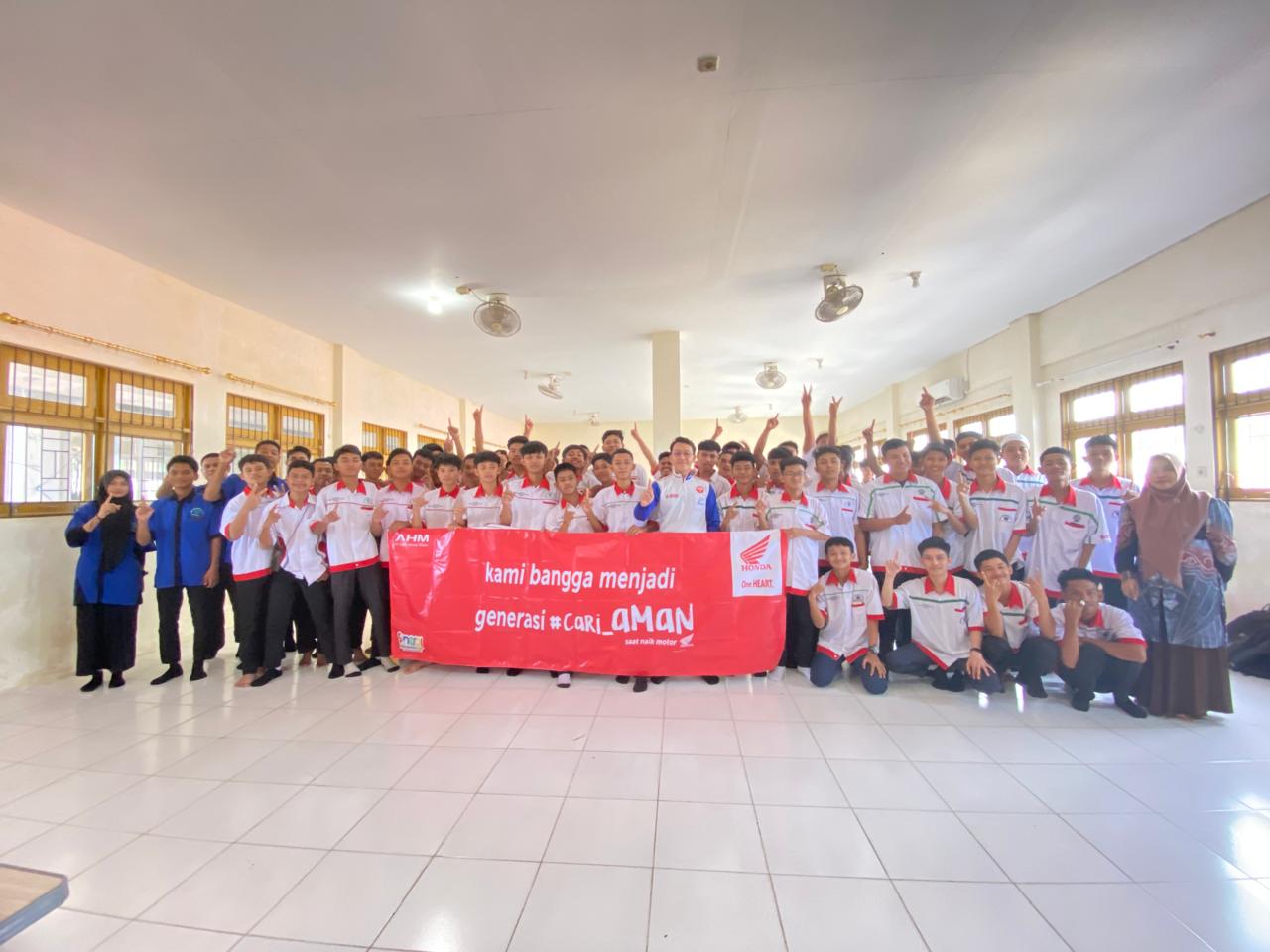 Read more about the article DAHSYAT EDUKASI KESELAMATAN BERKENDARA (SAFETY RIDING) PT TRIO MOTOR HONDA DI SKAMUDA JAYA