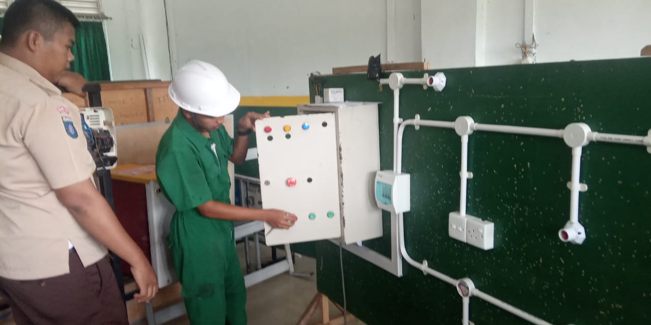 25.12.2018 · teknik sipil teknologi telkomsel templete tenaga kependidikan teralis tertinggi the 5th aerographic competition theodolite tik tips tips wawancara toeic tower tpp training mengajar guru transportasi trotoar tsaqofah tukin tunjangan kinerja tunjangan profesi tutorial uas ubin ujian nasional ukg ukk ukk 2017 ukk 2019 ukk 2019 2020 ukk smk 2021 ukur tanah un 2020 … Menjaga Kualitas Dengan Pra Ukk Titl 2020 Smk Negeri 5 Batam