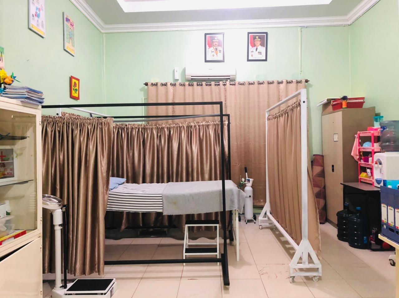 Jelang PTM, UKS Rombak Ruangan – SMK NEGERI 5 BATAM