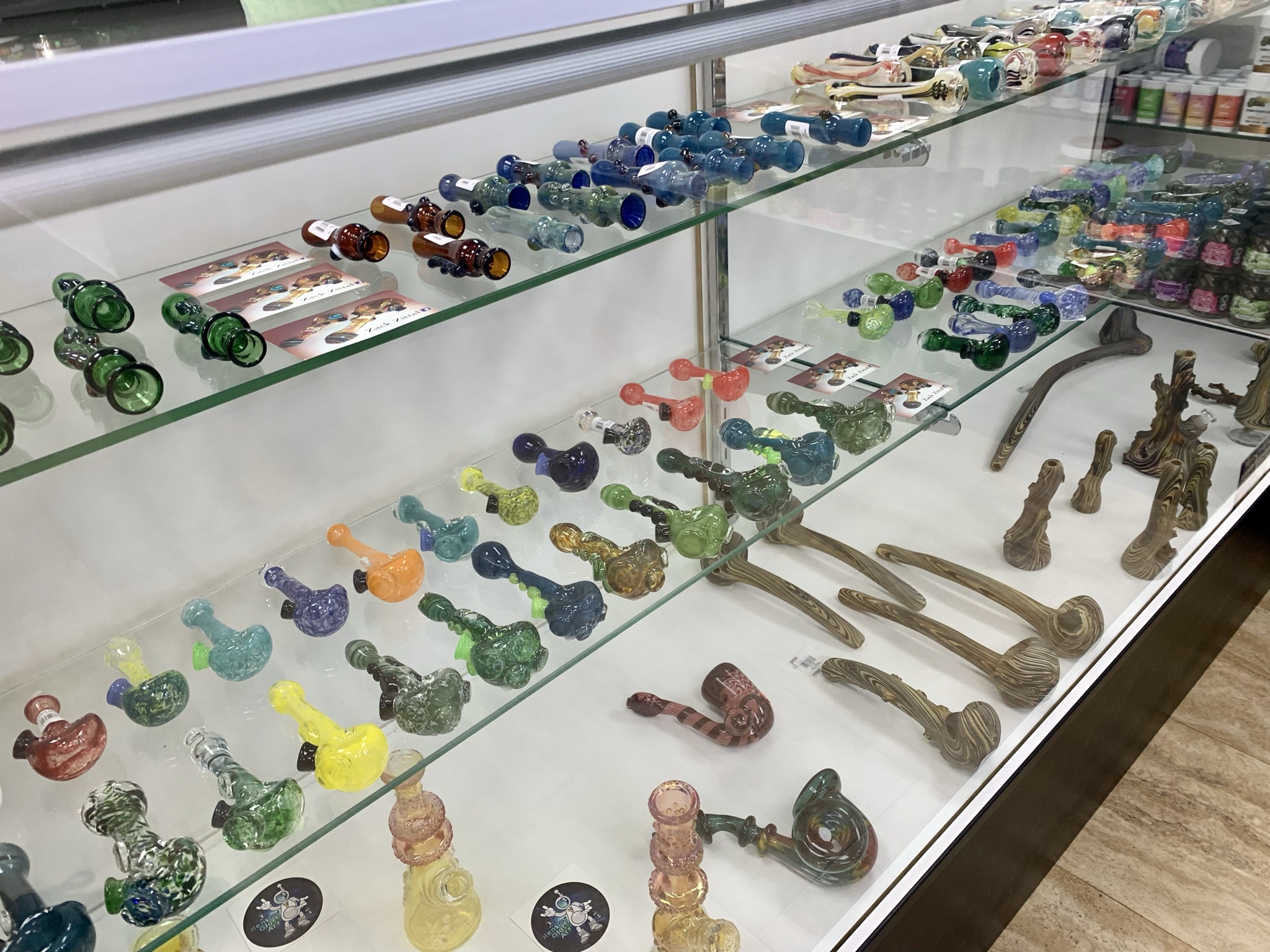 artist-glass-hand-blown-pipes-Kansas-City