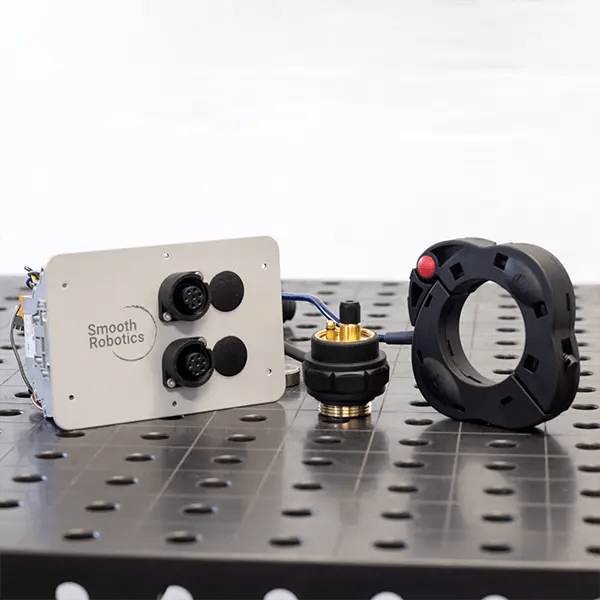 5 Top Benefits of Retrofitting: Smooth Transition to Automation with Your Existing Welding Power Source 2 The RetroFit Kit product image, use your existing manual welding power source with cobot welding!