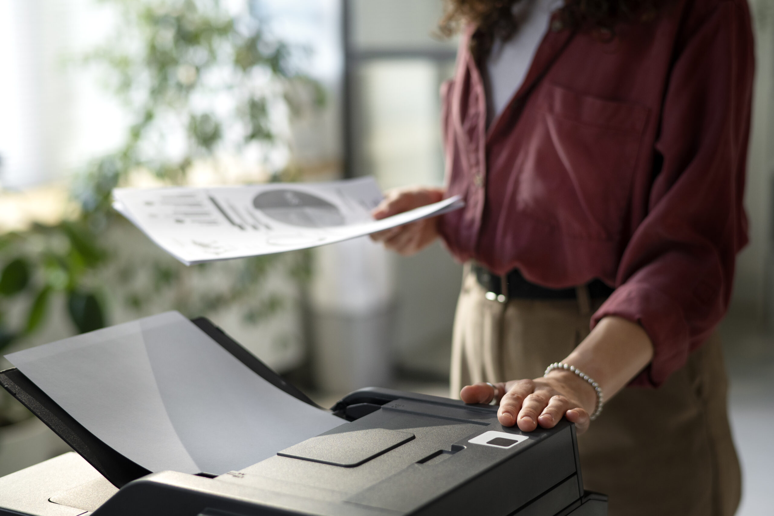 Why More Businesses Are Choosing Onsite Document Scanning in 2025?