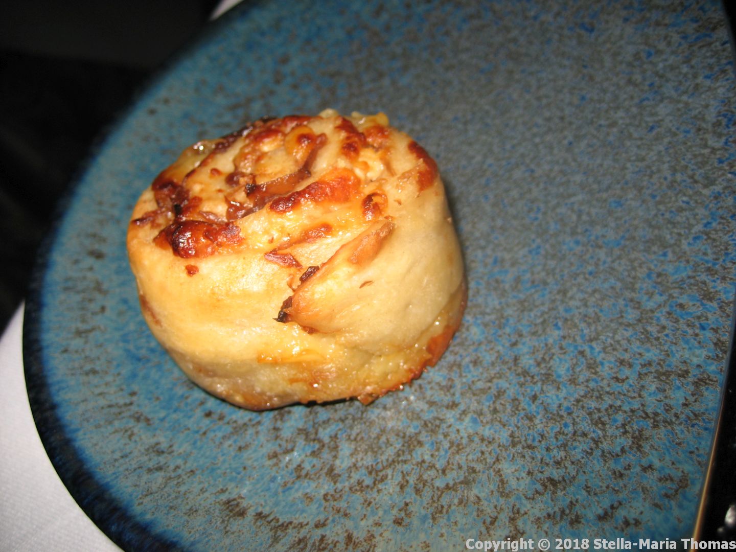 MURRAYS, ONION BREAD 006