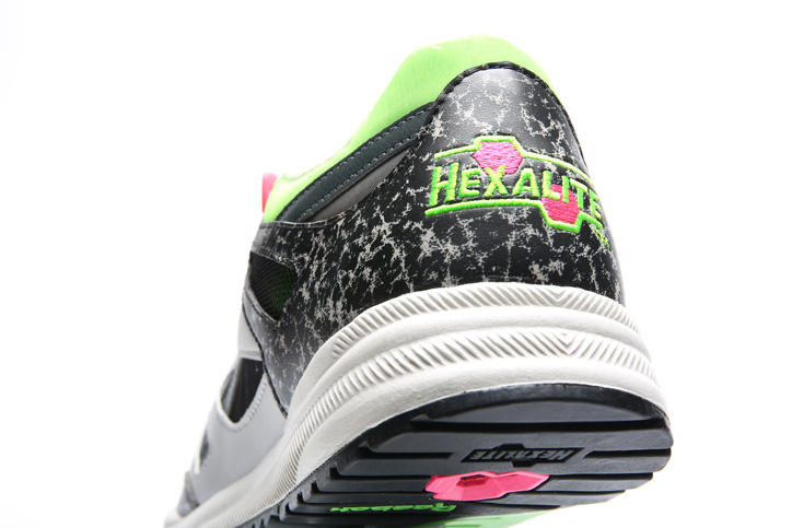 リーボックは、1990年登場の「Reebok VENTILATOR」初代モデルを