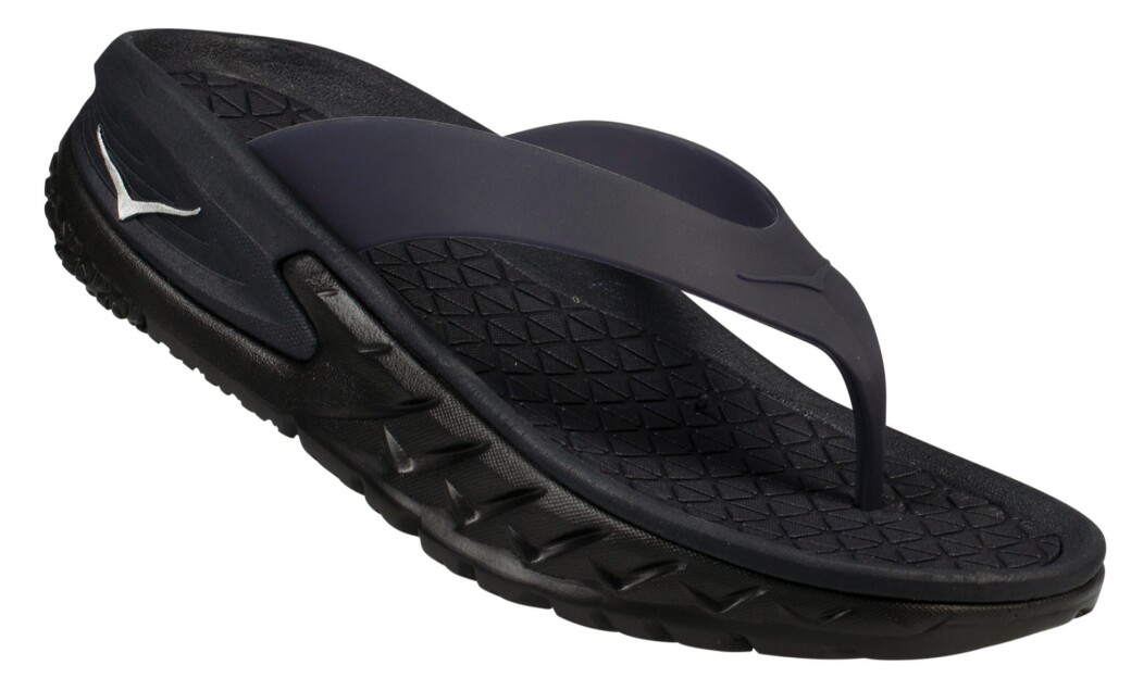 HOKA ONE ONE “ORA RECOVERY FLIP” “ORA RECOVERY SLIDE” 新作発売