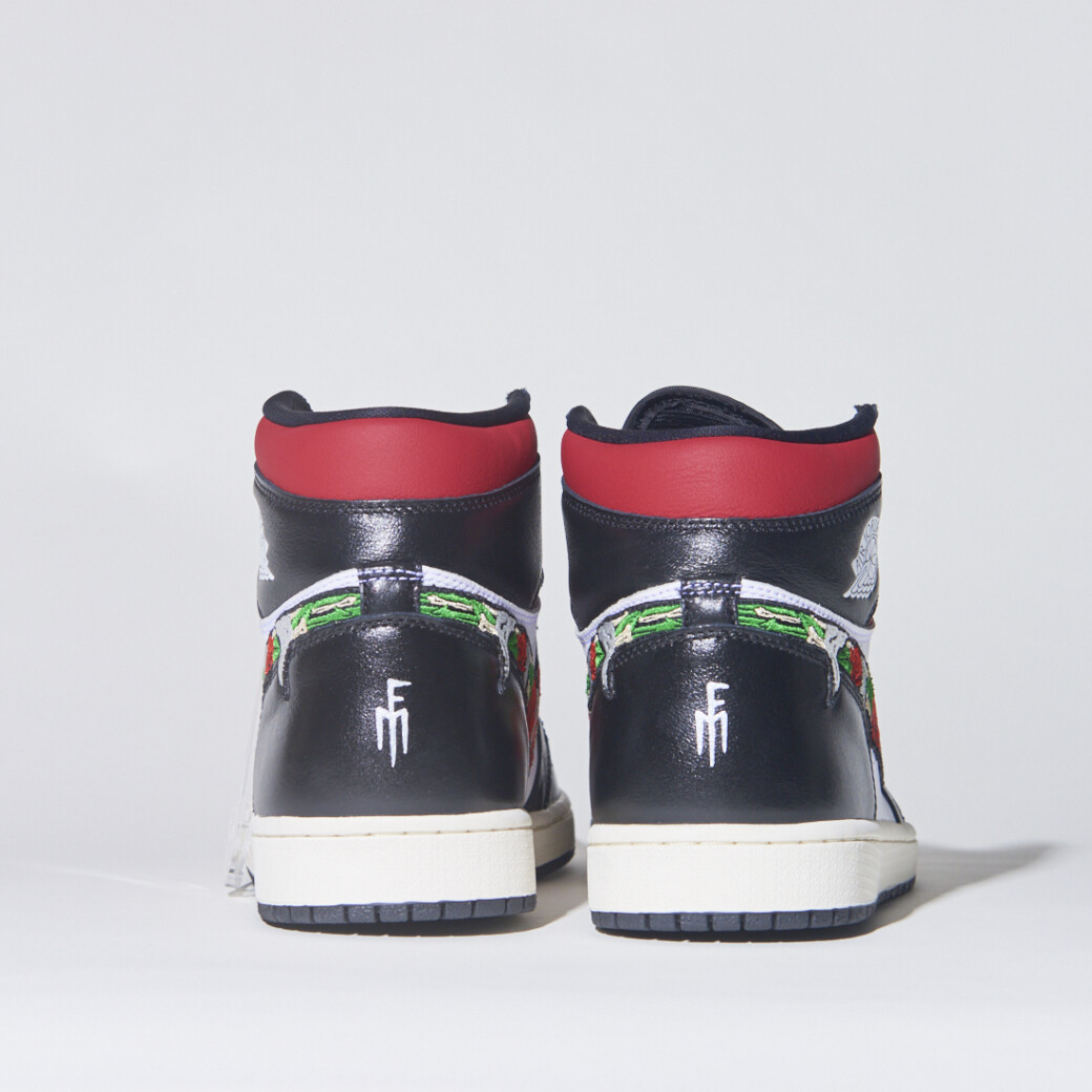 still alive Nike Air Jordan フレイムロゴスニーカー still alive Nike Air Jordan フレイムロゴスニーカー