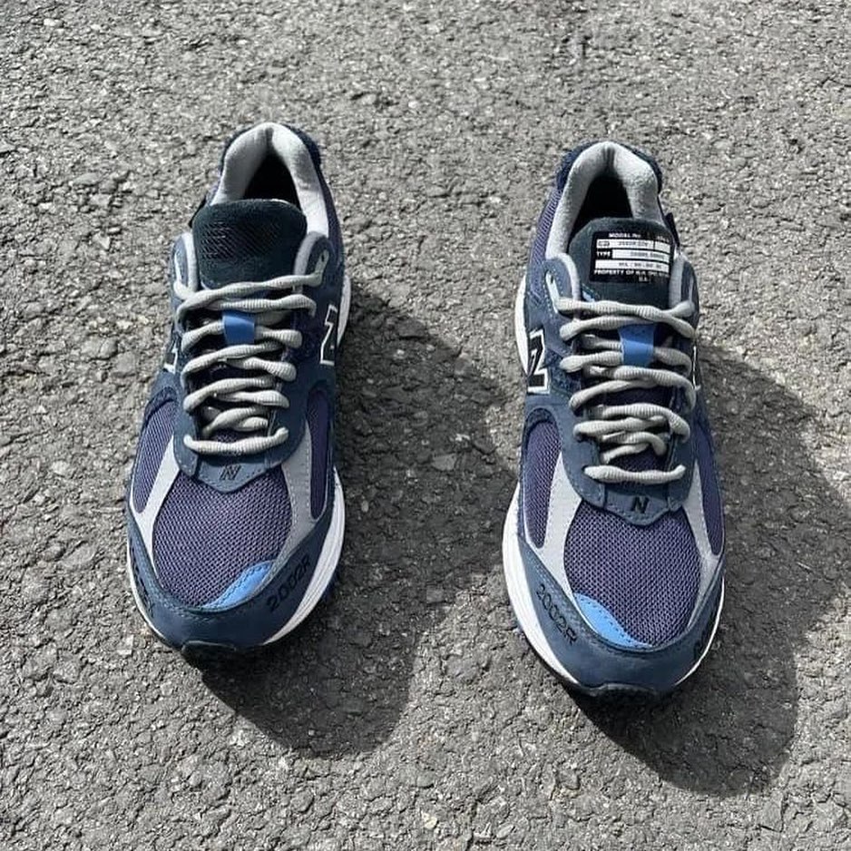 スニーカー New Balance 2002R Invincible x N.Hoolywood Gore-Tex Navy N.HOOLYWOOD x INVINCIBLE® x New Balance 2002R Release Info