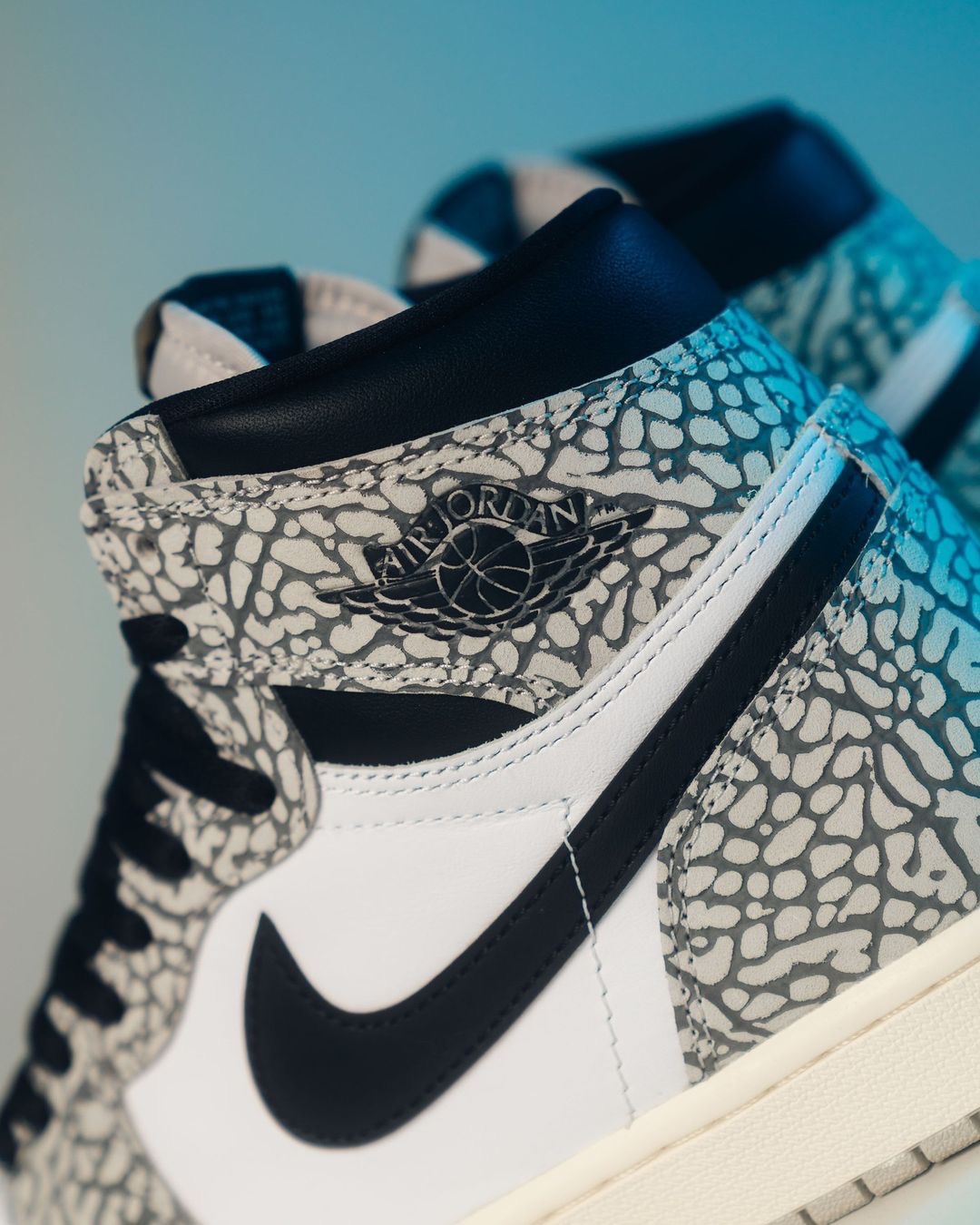値下げ❌NIKE Air Jordan 1 セメント エレファント柄26.0cm エアジョーダン1OGからエレファント柄を纏った新色が登場