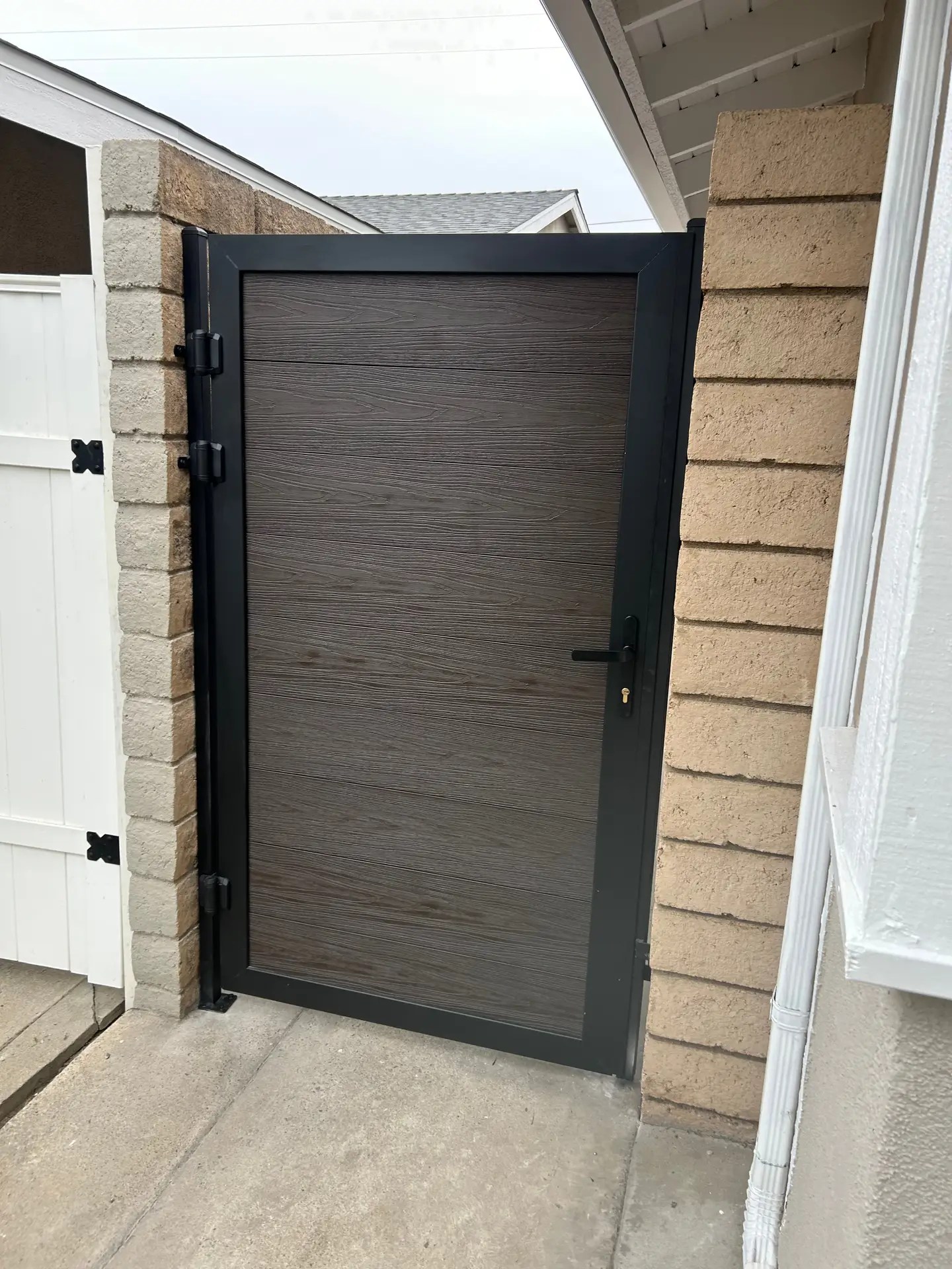 Aluminum Composite gate