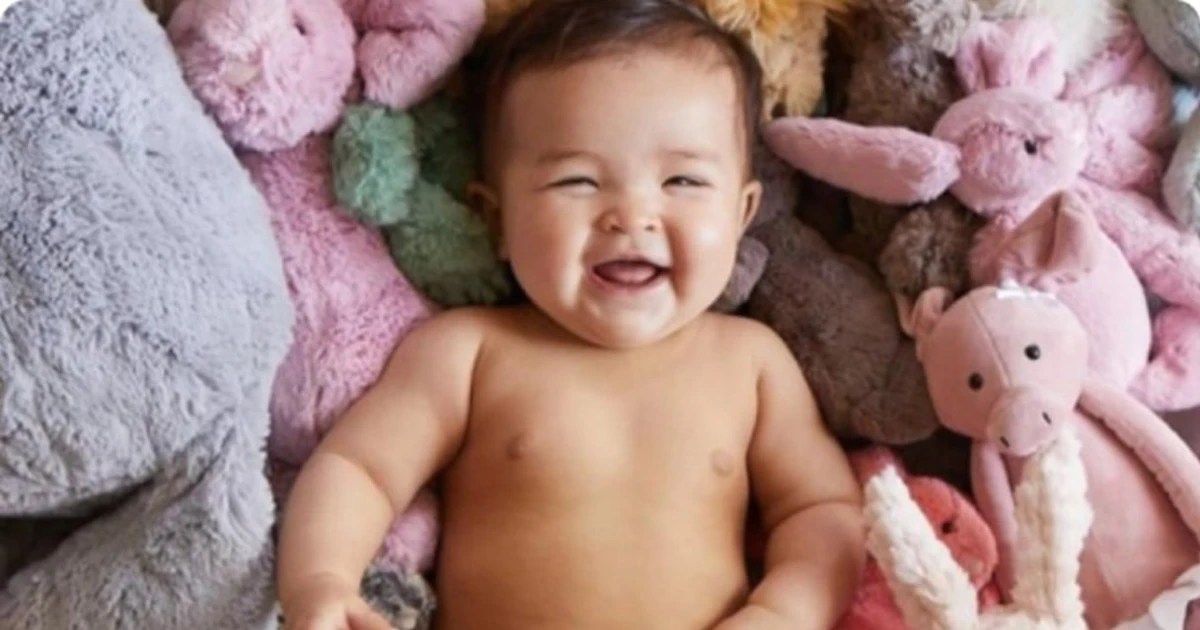 Sweepstakes! Win FREE Huggies Diapers for a Year - 6 Winners