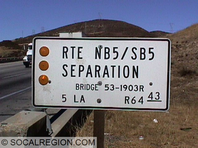 Signage at the north end of the crossover.