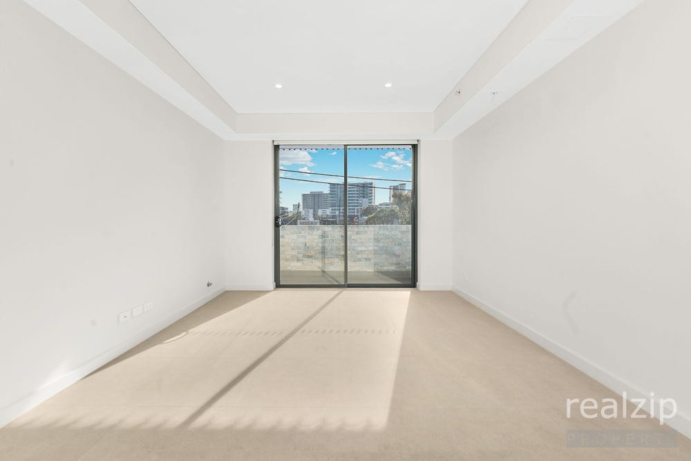 1 Bedroom 和1个车位的公寓绝佳机会 – 卖家必须出售