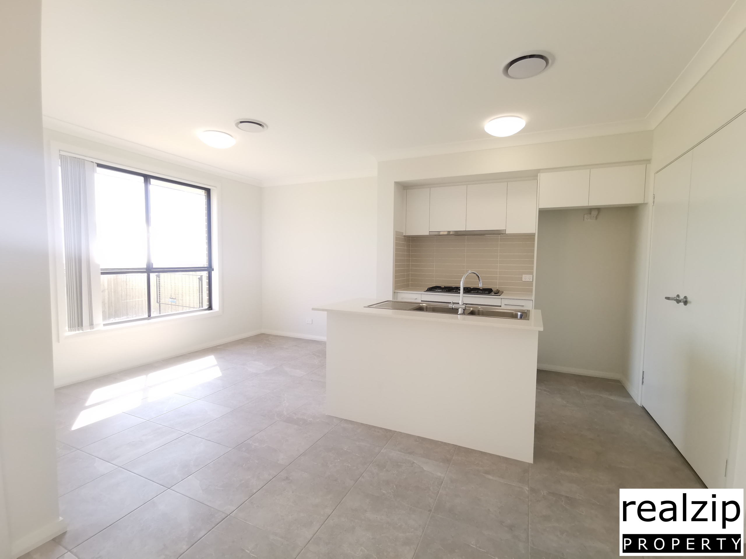 Menangle Park 全新五房双层别墅出租