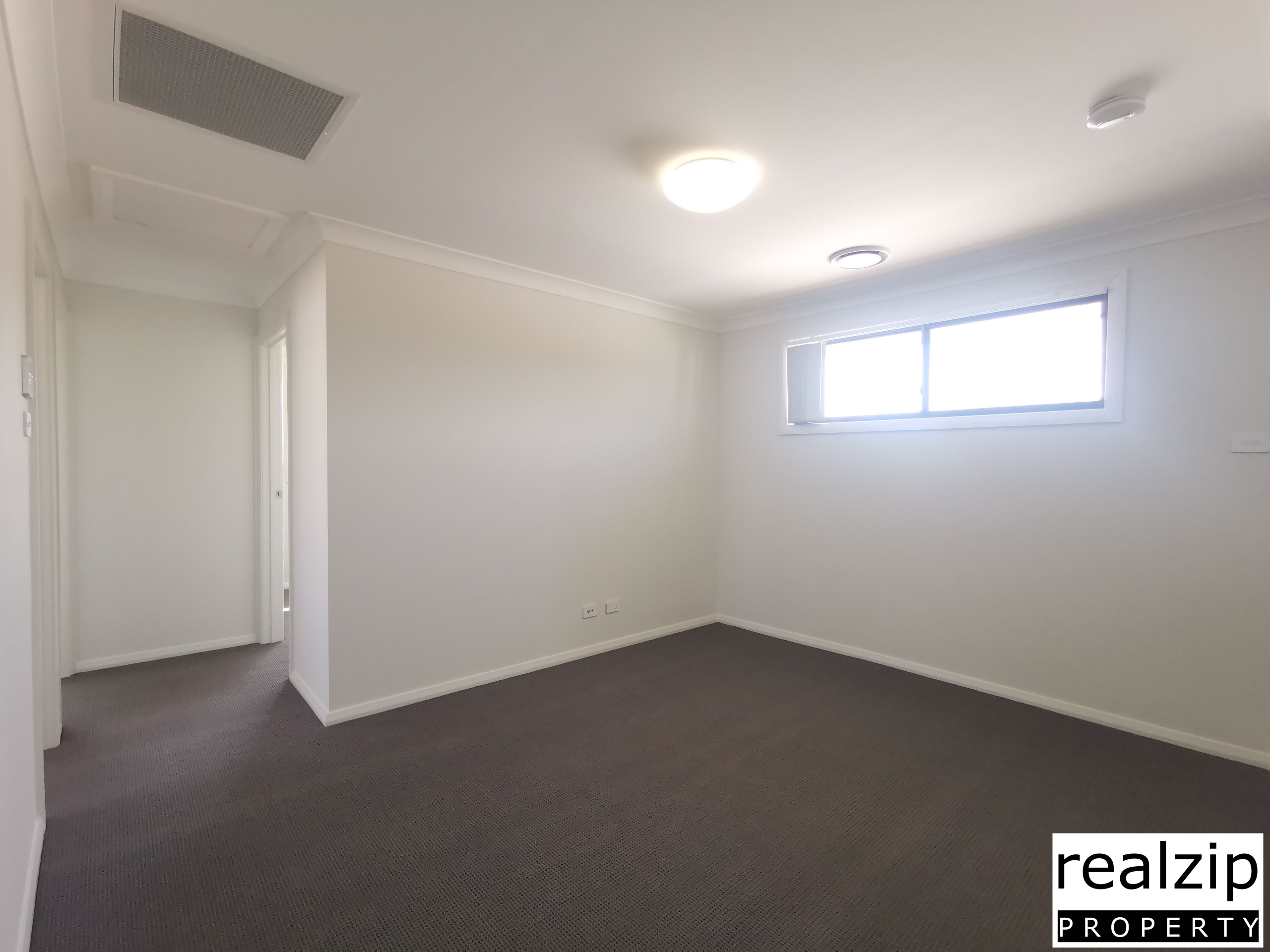 Menangle Park 全新五房双层别墅出租