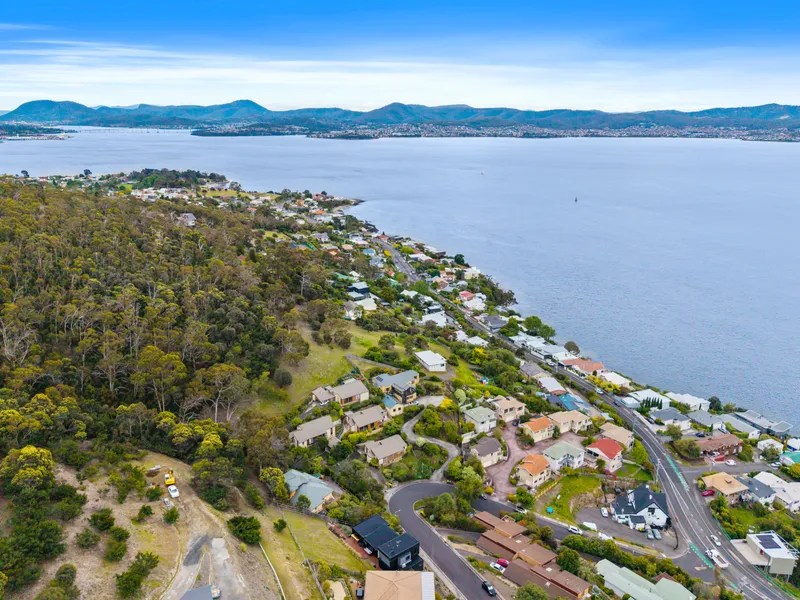 Sandy Bay 6房独立屋出售｜7 Pauldon Drive