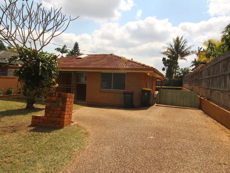 Sunnybank 4房住宅整租｜18 Mulgowie Street
