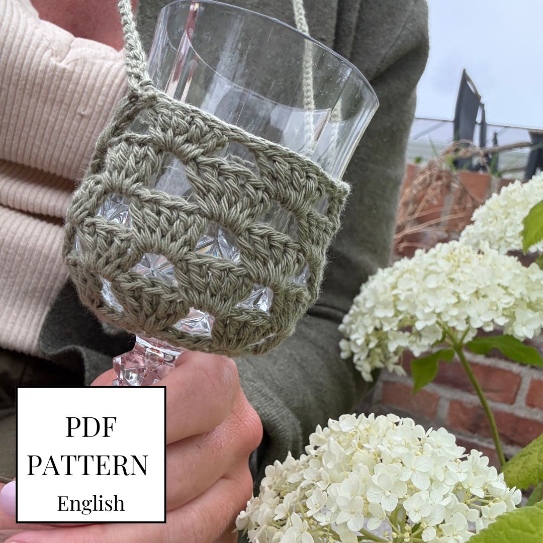 Crochet pattern wine glass holder in eco yarn, step by step"