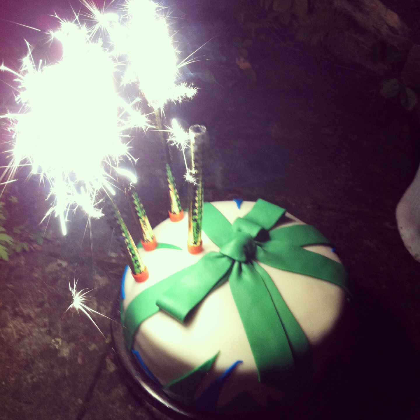 schwedentorte im funkenregen