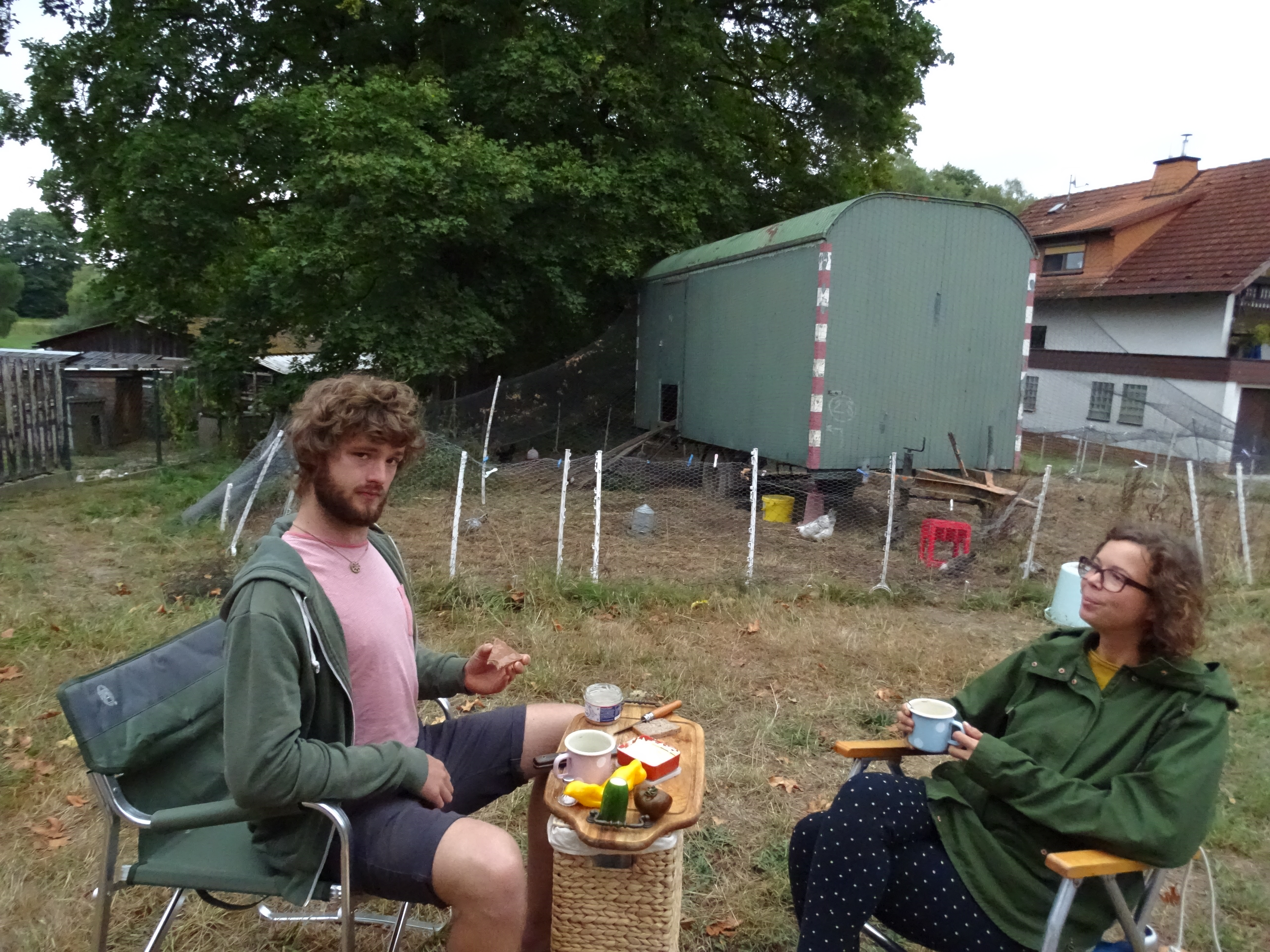 Schwärzdorf - Landvergnügen auf Demeterbauernhof unser Frühstücksplatz