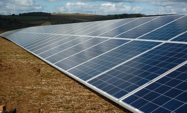 中南部豪雨連綿，太陽能 7~8 月出貨延