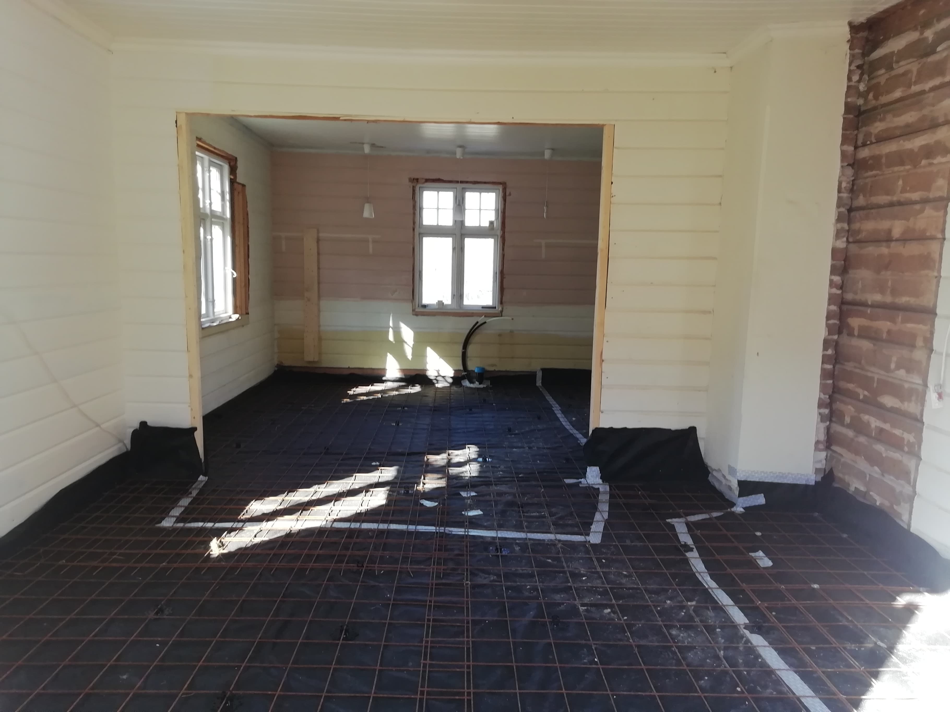 Duk,armering og varmekabler før støp