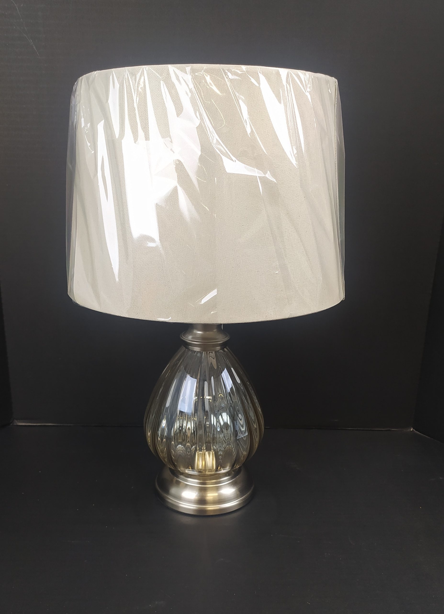 LAMPARA DE VIDRIO 47 CMS.