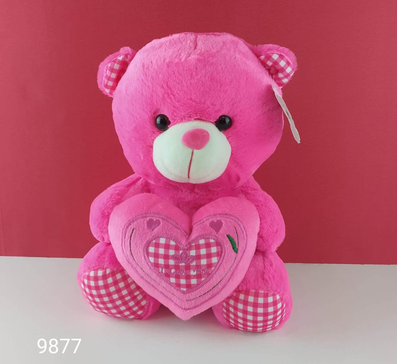 Peluche 30 cm con corazón a cuadros, 4 colores surtidos