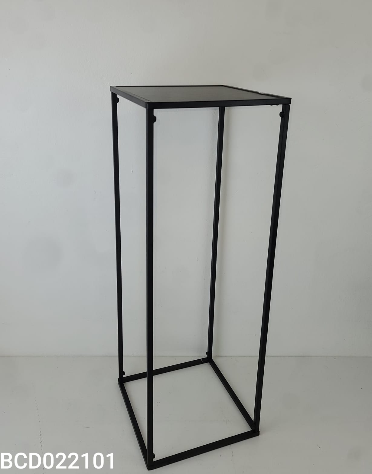 MESITA AUX.CUAD.25X70C MDF+MET