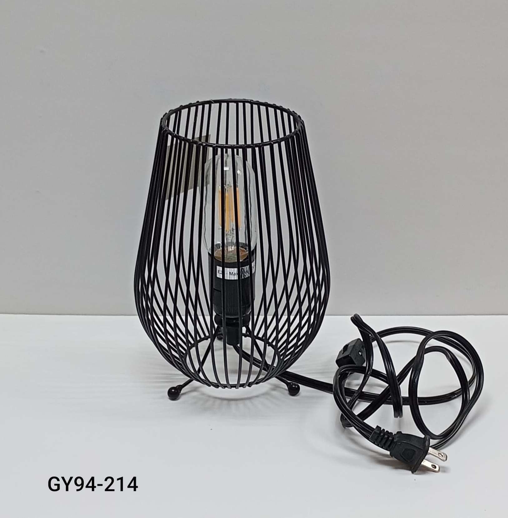 LAMPARA METAL C/BOMBILLO P/MES