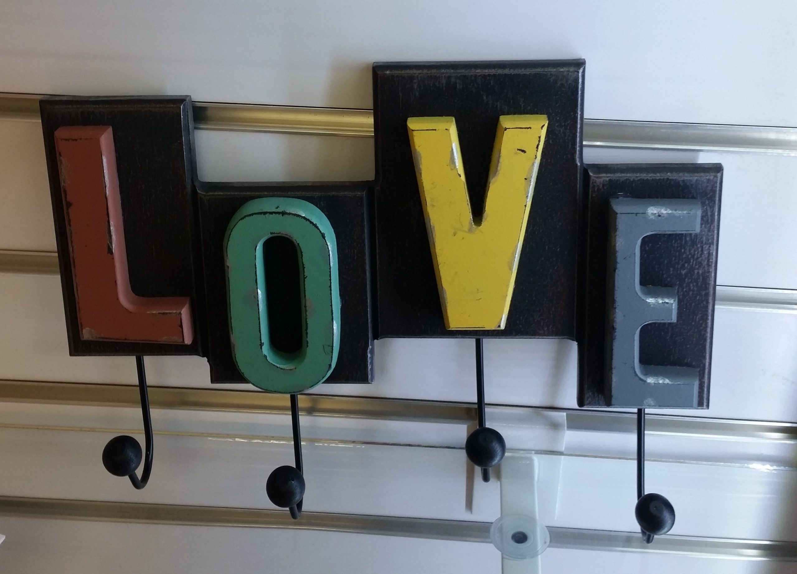 GANCHO P/COLGAR 4/1  "LOVE"
