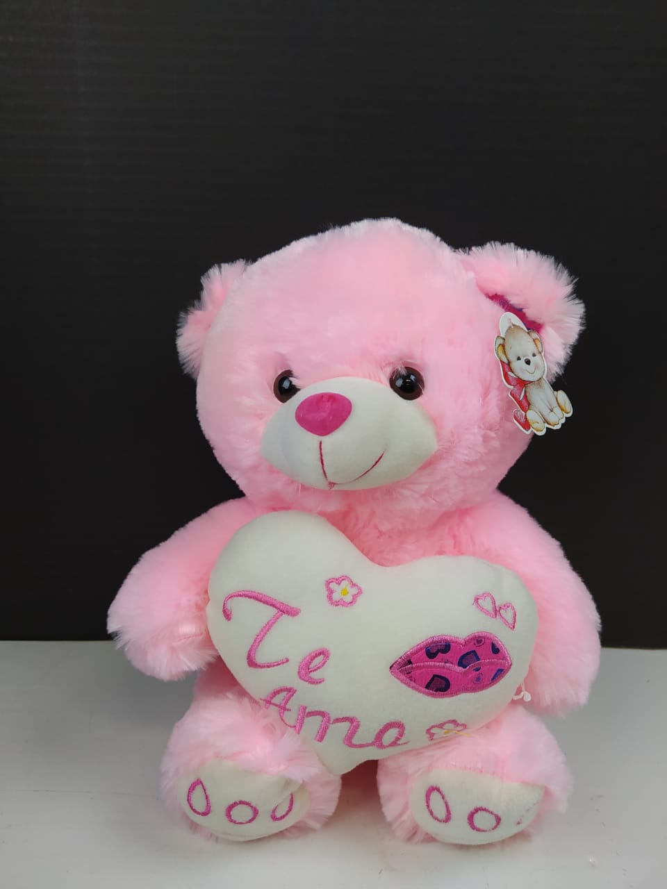 PELUCHES 30CM C/CORAZON"TE AMO
